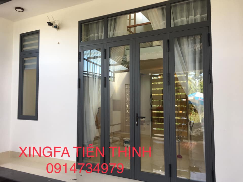 Cửa đi 4 cánh mở quay nhôm xingfa nhập khẩu